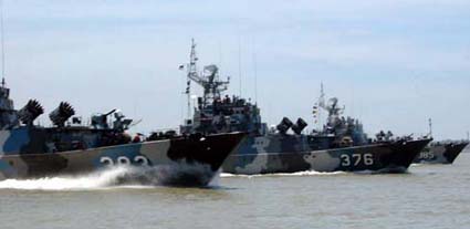 tni-al_3corvettes.jpg